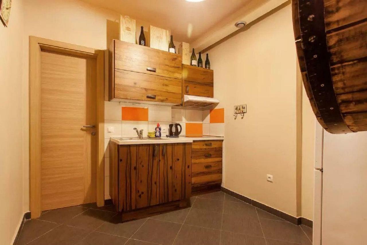 Beer & Wine Cellar