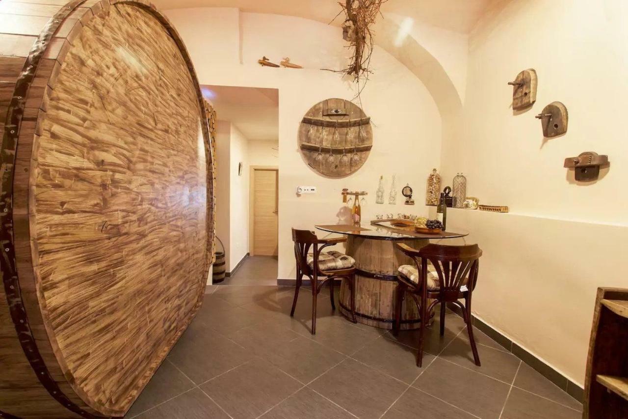 Beer & Wine Cellar